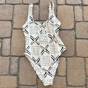 🖤aerie one piece swim suit🖤